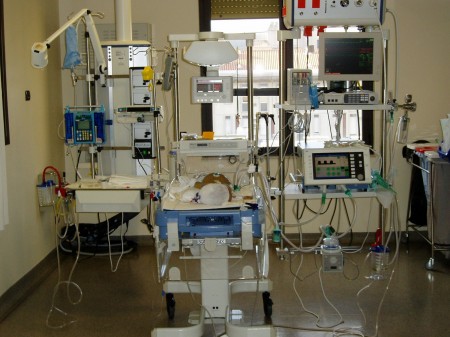 Palermo.Fig.2.Child-in-ICU-779701