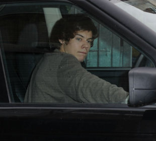 Harry Styles 10 Reason Why Taylor Swift  Knew He Was Trouble
