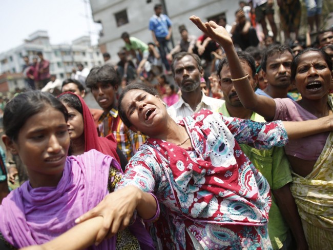 Bangladesh Garment Factory Collapse Confirms 413 Deaths 1