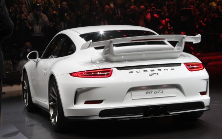 The New Porsche 911 Turbo (video)