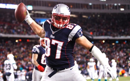 Rob Gronkowski's injury doesn't significantly hurt the Patriots chances this season.