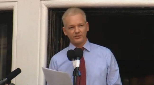 Julian Assange (Wikileaks)_ Balcony