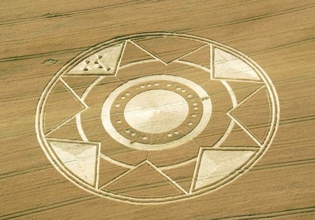 New Crop Circle in Robella, Italy Gives Formula for Energy? 1 New Crop Circle in Italy Gives Info for Energy?