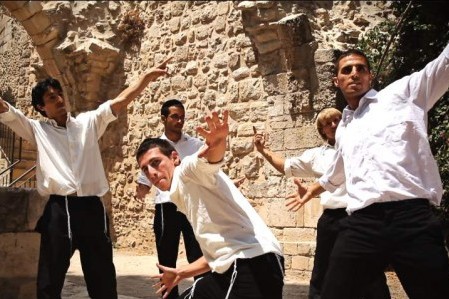 News of Rosh Hashanah While Rabbi Rocks it to Daft Punk! [Video]