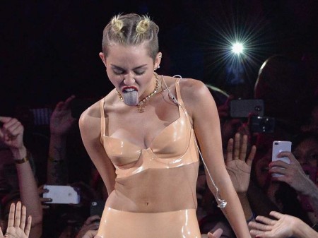 Miley Cyrus Twerk Free on X Factor