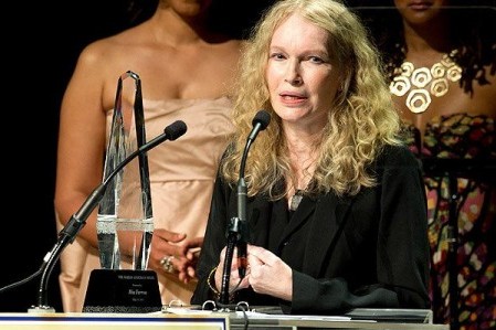 Who Is the Daddy? Vanity Fair’s Interview Reveals Shocking Truths about Mia Farrow