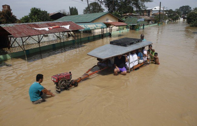 Typhoon Yolanda Stampedes the Phillippines
