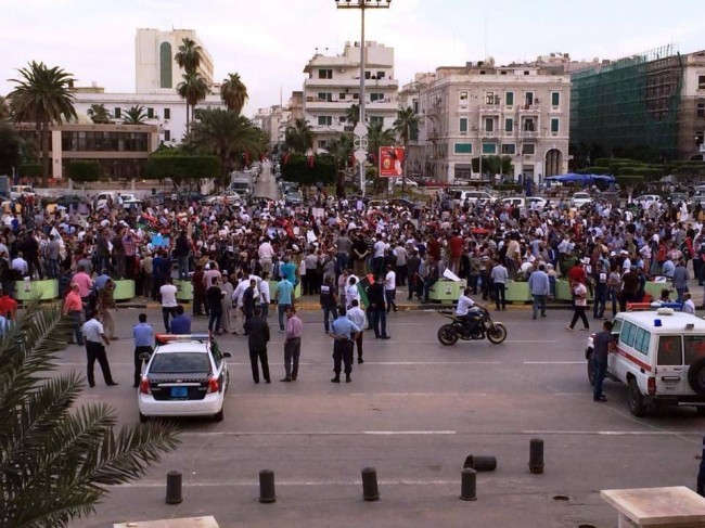 Tripoli Death Toll at 43 With Protesters and Militia Clashing 1 Tripoli protesters clash with militis as the death toll rises to 43