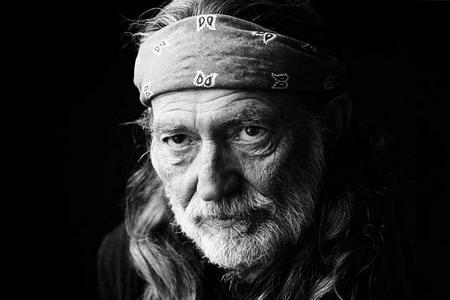 Willie Nelson Tour on Hold as Accident Injured Band Members