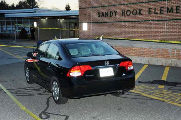 Newton Sandy Hook Elementary 911