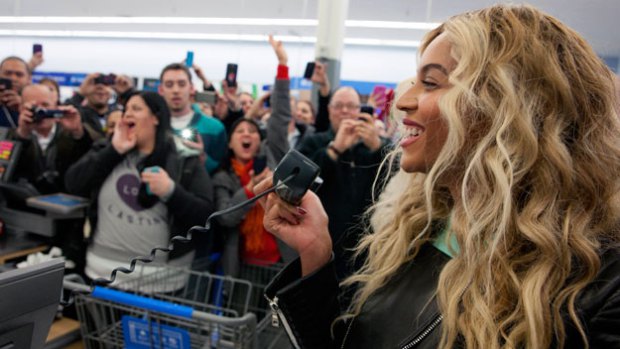 Beyonce makes surprise trip to Walmart