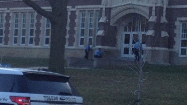 Ohio Student Brings Pellet Gun to School, Now in Custody