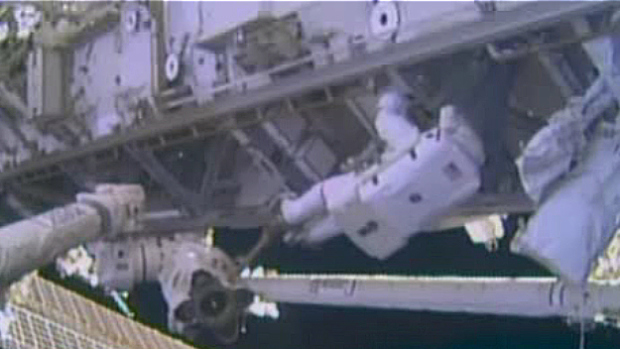 NASA Astronauts and Santa Both Work on Christmas Eve