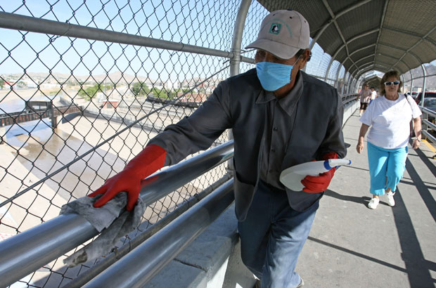 H1N1 Virus Spreading Across Canada and the U.S.