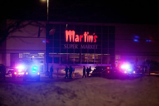 Indiana Grocery Store Shooting Leaves 3 Dead Indiana grocery store shooting