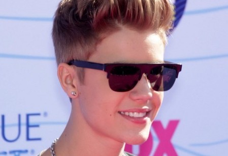 Justin Bieber Egg on His Face? 1 Justin Bieber Egg on His Face?