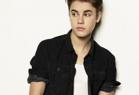 Justin Bieber Turns Himself in to the Canadian Mounties