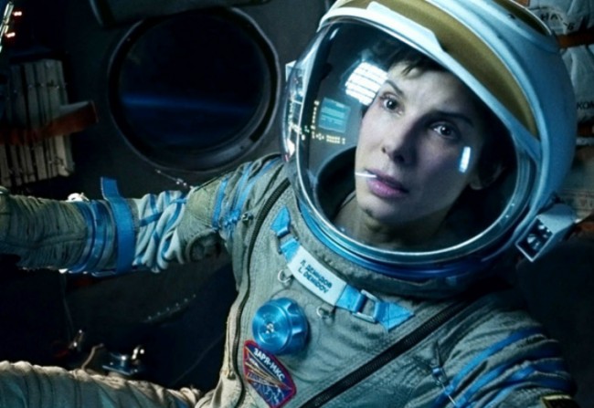 Sandra-Bullock-looks-concerned