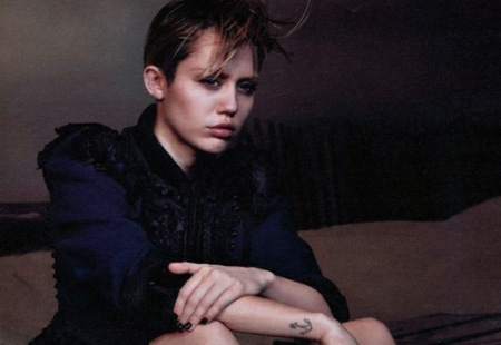 Miley Cyrus No Tongue for Marc Jacobs Miley Cyrus No Tongue for Marc Jacobs