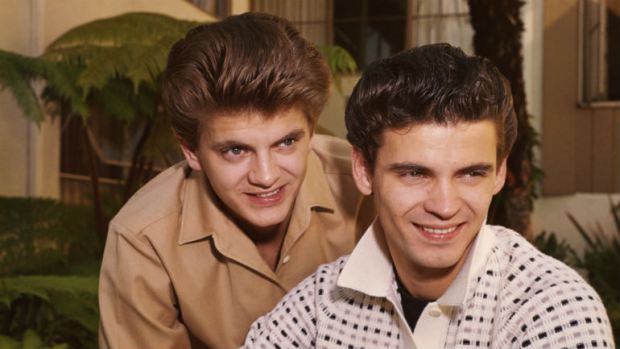 Phil Everly of The Everly Brothers Dead at 74 (Video)