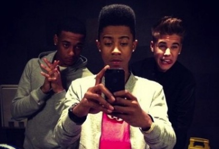 Justin Bieber: Tattooed Teen Singer Made of Teflon? Justin Bieber: Tattooed Teen Singer Made of Teflon?