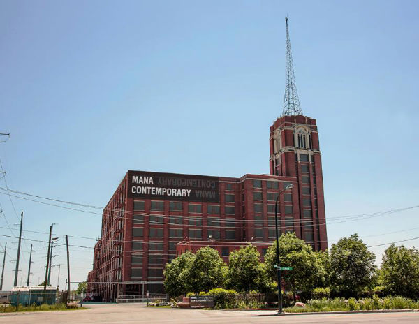 Mana Contemporary to exhibit Photorealism