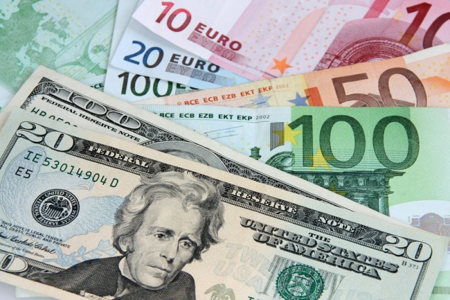 Euro Continues Climb as Dollar Trails Behind Euro