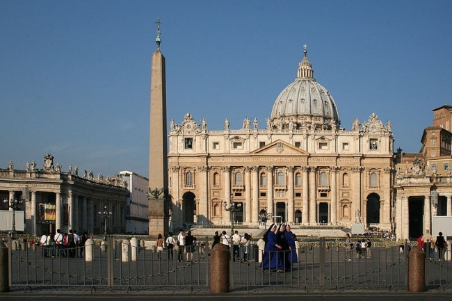 Vatican Criticism Ahead of Queen Visit The Vatican has been criticised by the UN