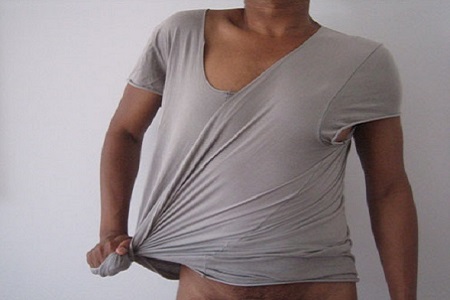 Church Bares Soul and Body in Nude Worship