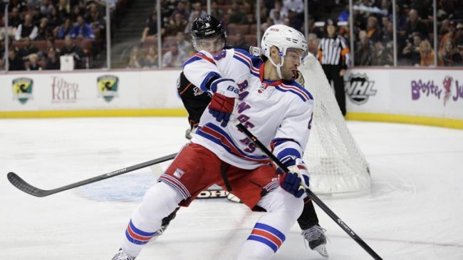 Dominic Moore Manny Malhotra NHL Daily Masterton