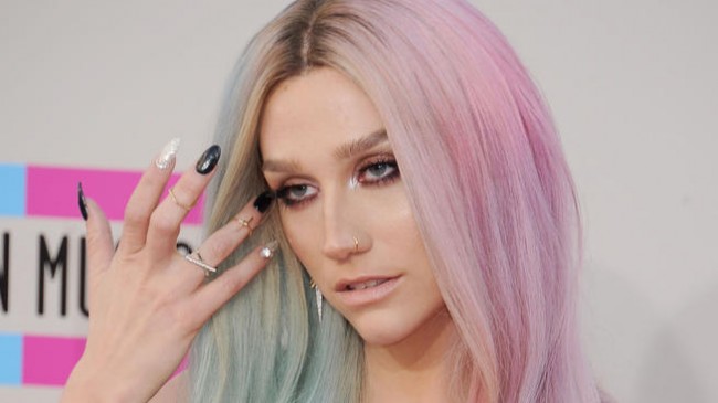 Kesha 'Suxx' No More 1 Kesha