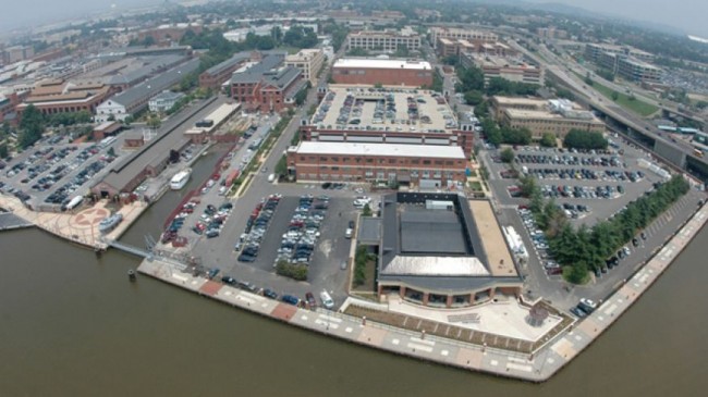 Naval Yard Shootings Blamed on the Navy and an Outside Contractor Company Navy Yard Shootings