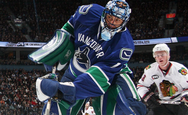 Roberto Luongo Vancouver Canucks NHL Sports Martin Brodeur NHL Deadline