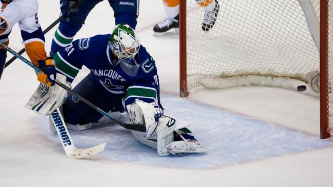 Vancouver Canucks New York Islanders NHL Daily