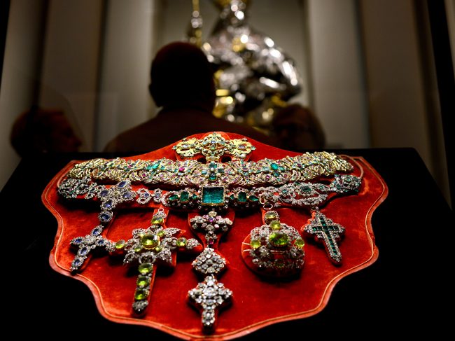 Treasure of San Gennaro Travels to Paris