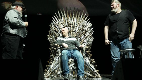 Game of Thrones Premiere Winner Won Iron Throne