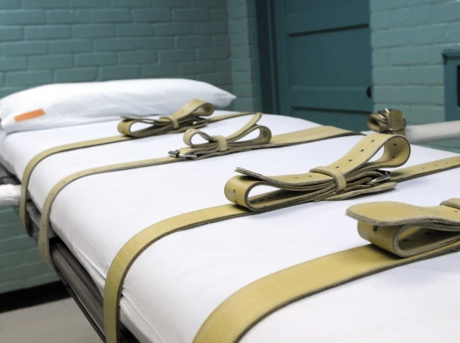Judge Rules Execution Drug Supplier to Texas Must Be Disclosed to Condemned Texas
