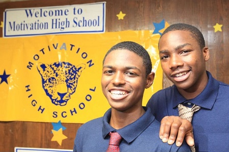 Two Philadelphia Teens Pull Child From Fire on Their Way to School