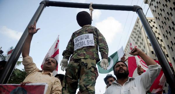 Egypt: Many Gods but Few Heroes Egypt