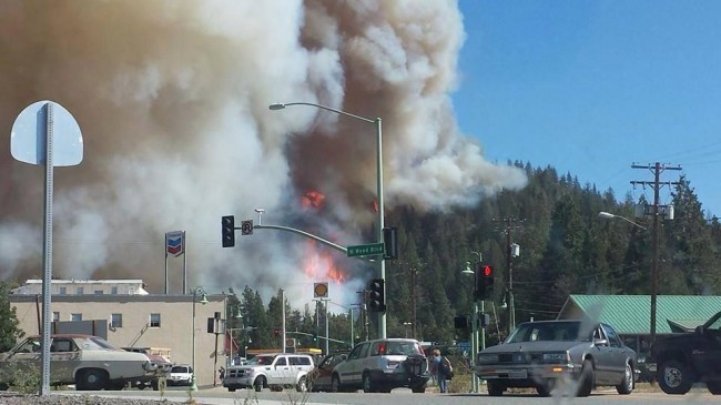 California Wildfire Burns Over 100 Homes in Weed California