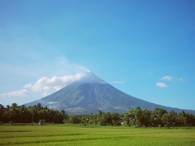 Mayon Volcano Eruptions Cause Thousands to Evacuate Mayon Volcano