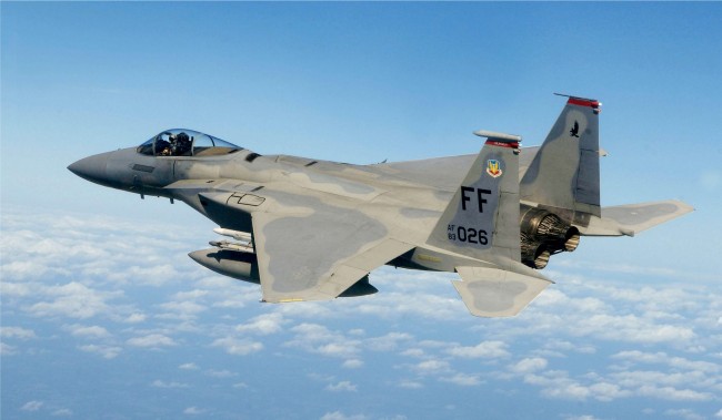 NORAD Scrambles F15 Jets: Unresponsive Aircraft Over Atlantic NORAD