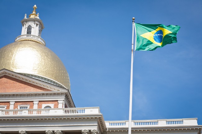 Brazil Election Coming to End While Supermodels and Soccer Players Endorse Brazil Election