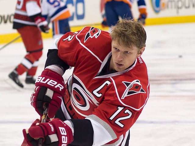 NHL Islanders Hurricanes