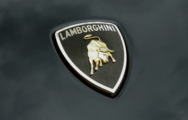 Lamborghini Hybrid Speeds In to Paris Motor Show Lamborghini