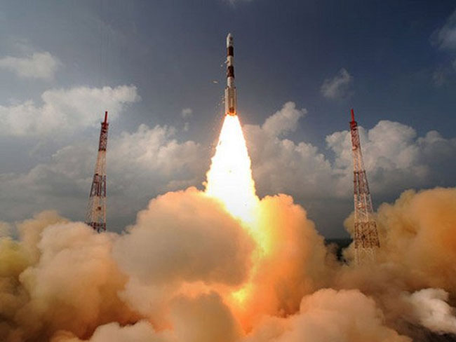 India Hopes to Revive Economy With Launch of MOM India