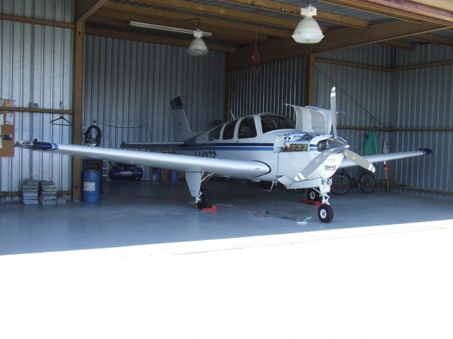 Plane Crash Near New York and Pilot Survives, Police Say Plane Crash