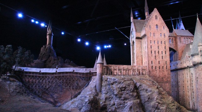 J.K. Rowling Brings the 12 Days of Christmas to Harry Potter Fans J.K. Rowling