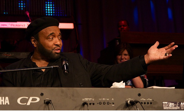 Legendary Gospel Singer Andraé Crouch Dead at 72 Crouch