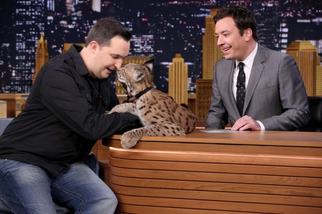 Jimmy Fallon and Charlie Day Play '5 Second Summaries' Jimmy Fallon
